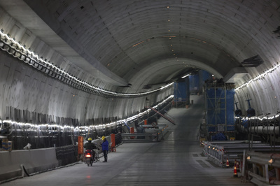 和燕路过江隧道加速建设